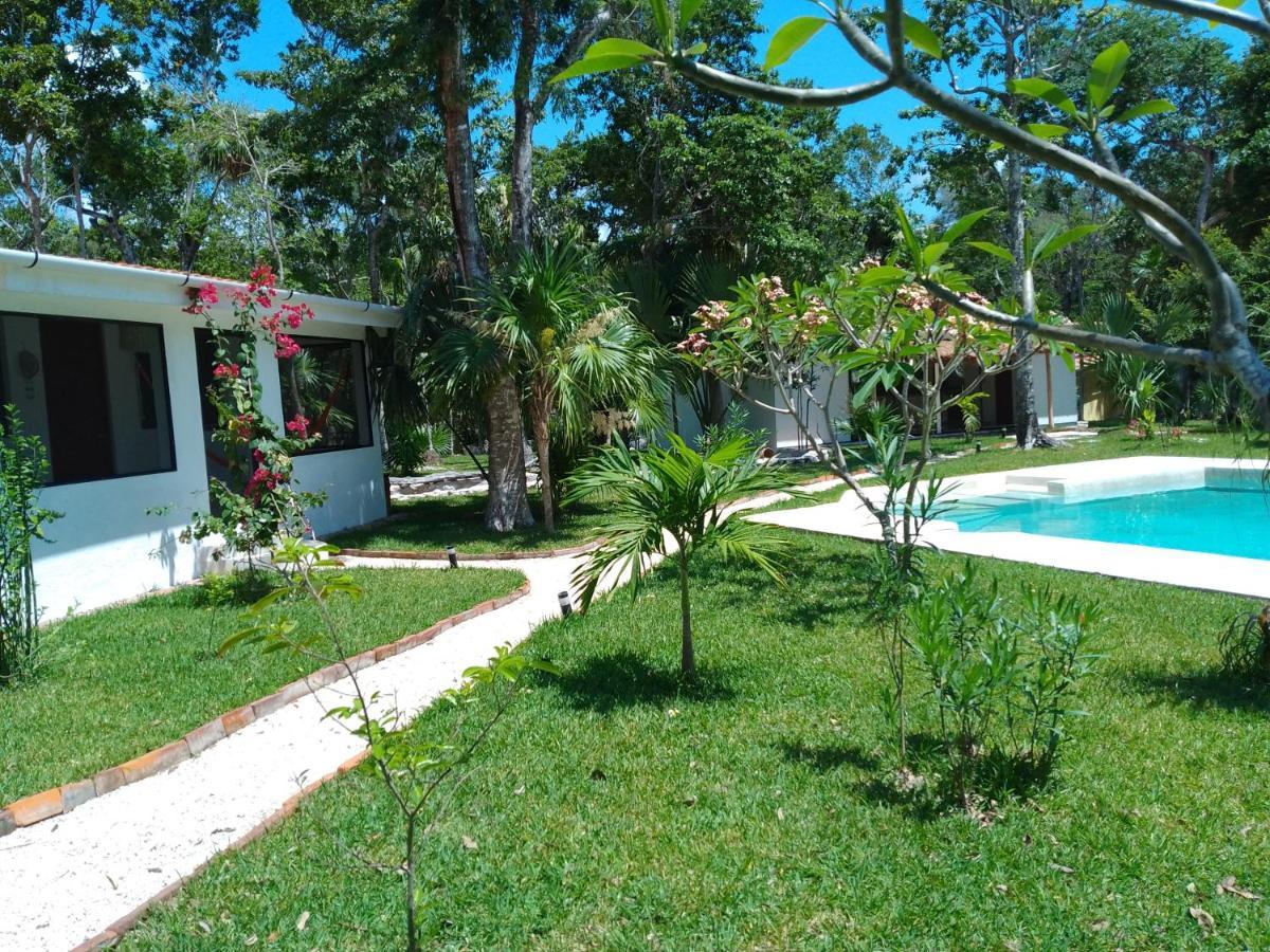 Kerubin Dorado Aparthotel Akumal Exterior photo