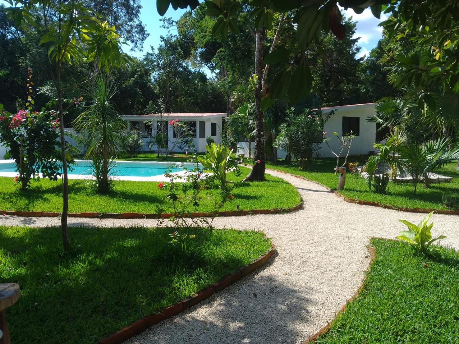 Kerubin Dorado Aparthotel Akumal Exterior photo